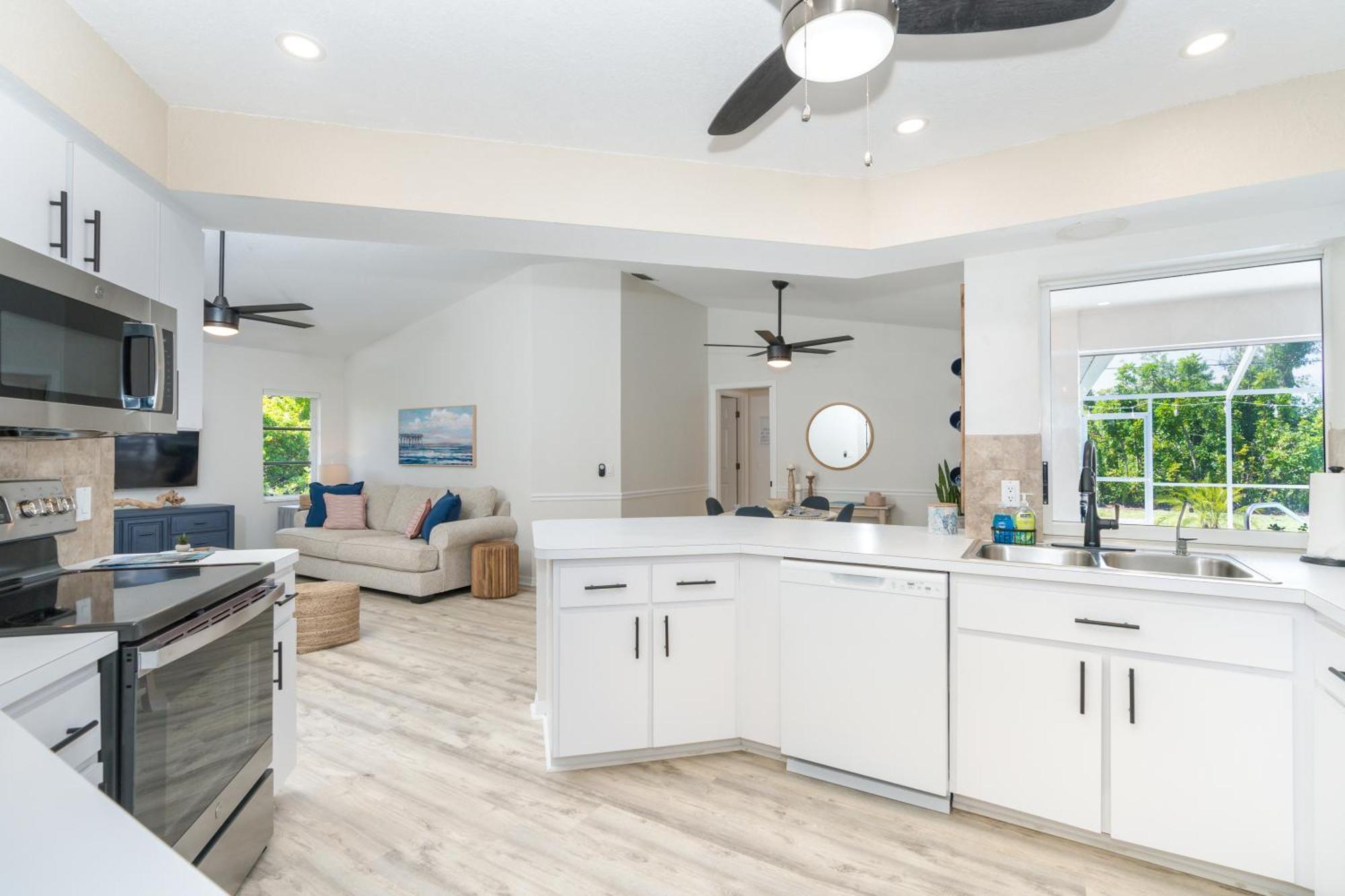 Beautiful Spacious Home! Close To Beaches - Heated Private Pool Englewood Exteriör bild