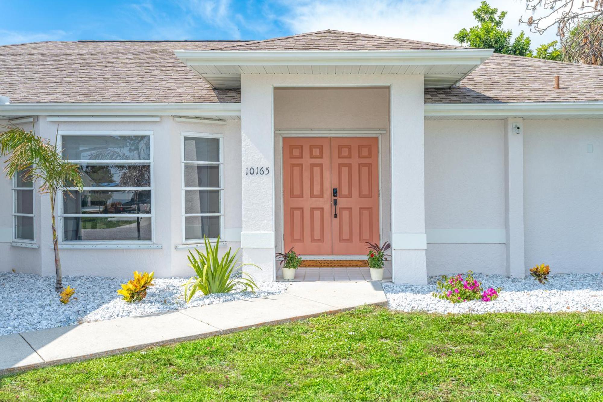 Beautiful Spacious Home! Close To Beaches - Heated Private Pool Englewood Exteriör bild